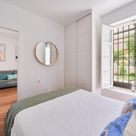 Villa Rosita Suites En Playa De La Malagueta Con Terraza 말라가 외부 사진